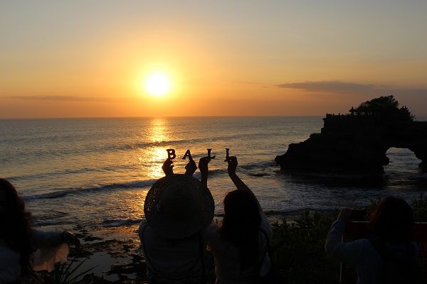 ブドゥグル高原とタナロット寺院サンセット観光 8