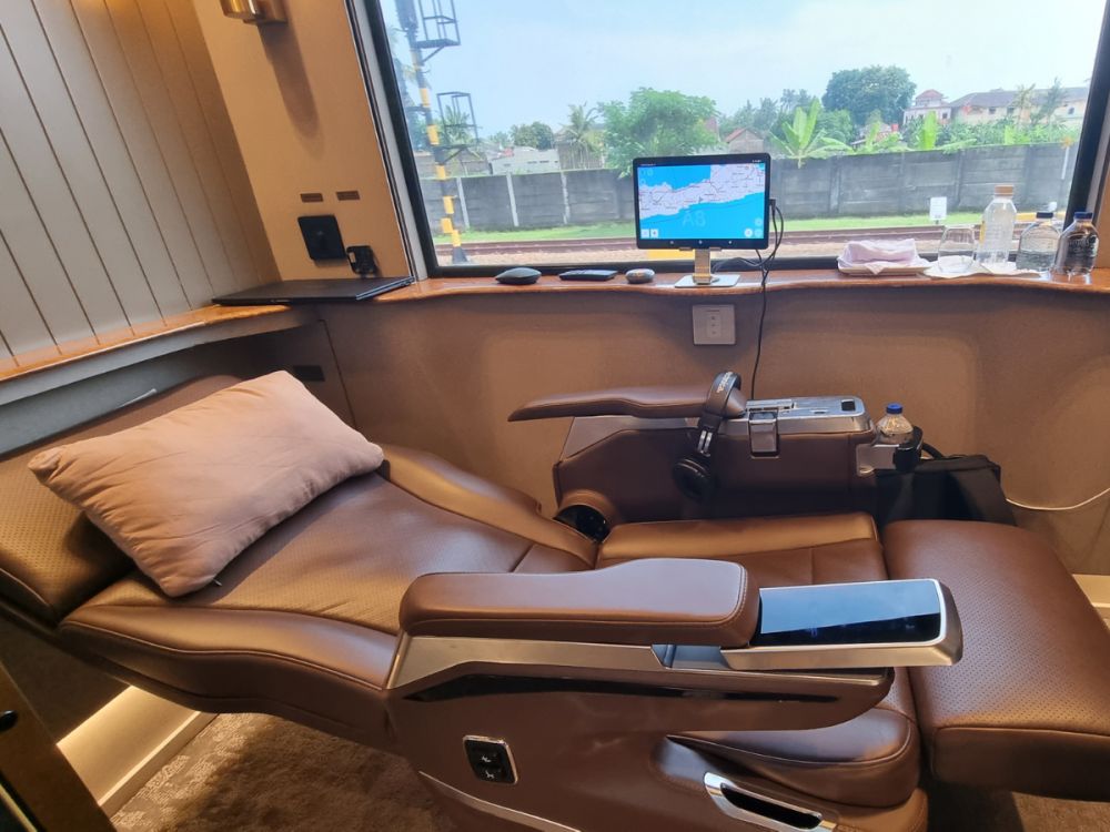 【豪華列車アルゴスメル片道利用】ジャカルタ発 1泊2日 ジョグジャカルタツアー 3