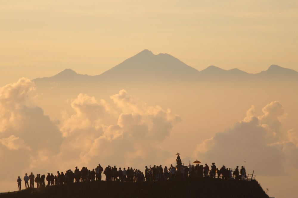バトゥール山サンライズトレッキングツアー 2