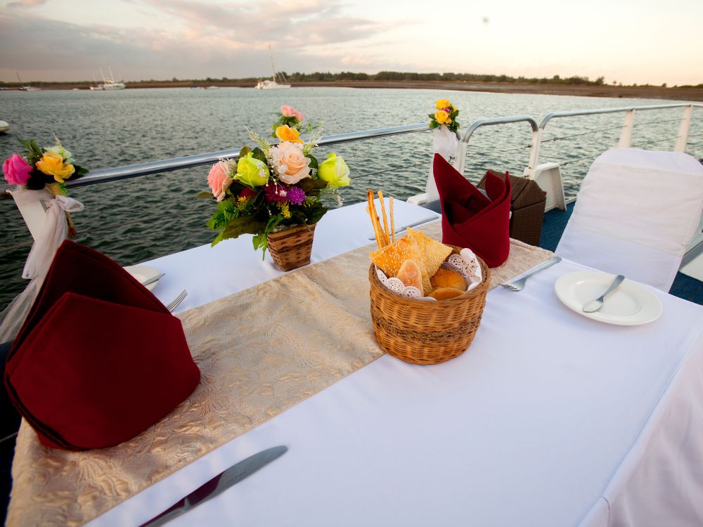 バリハイ　アリストキャット イブニングクルーズ 8