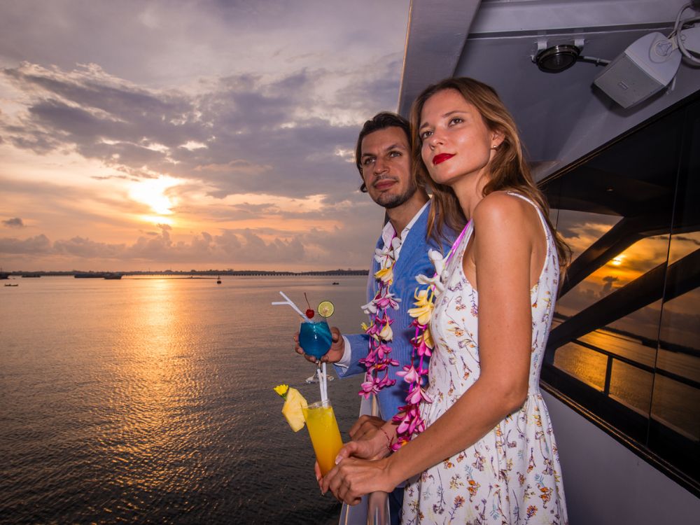 バリハイサンセットディナークルーズ 3