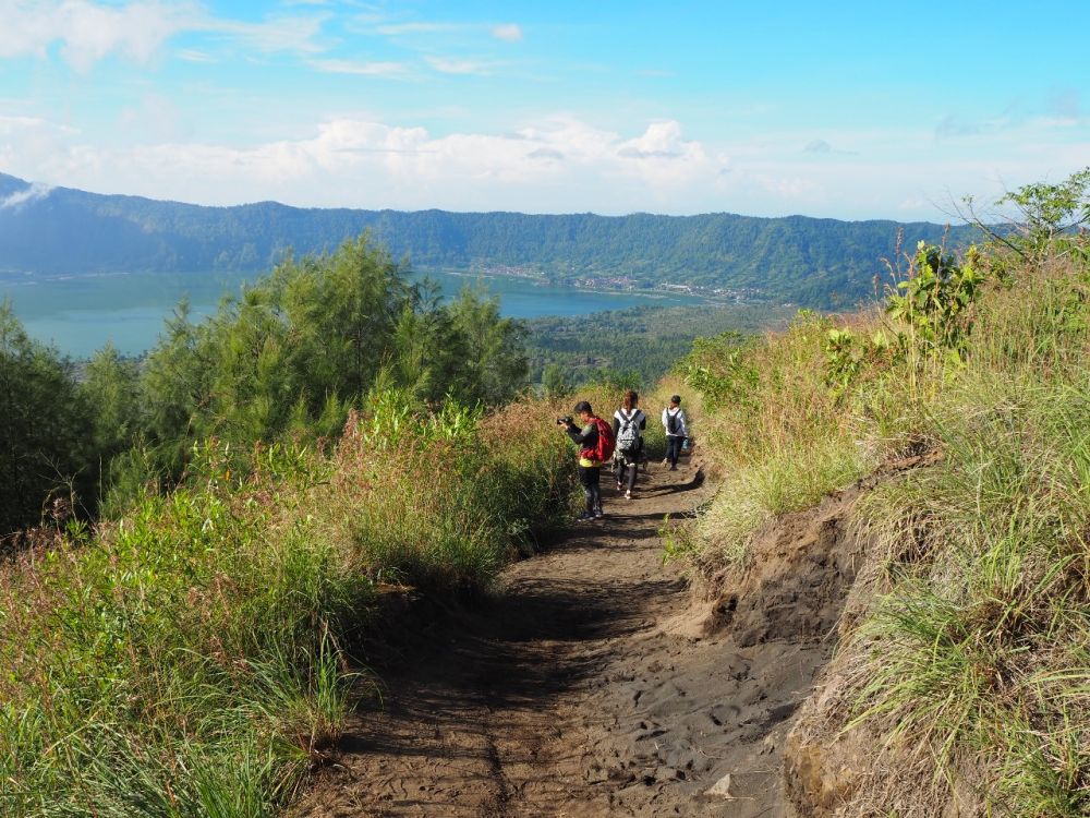 バトゥール山サンライズトレッキングツアー 7