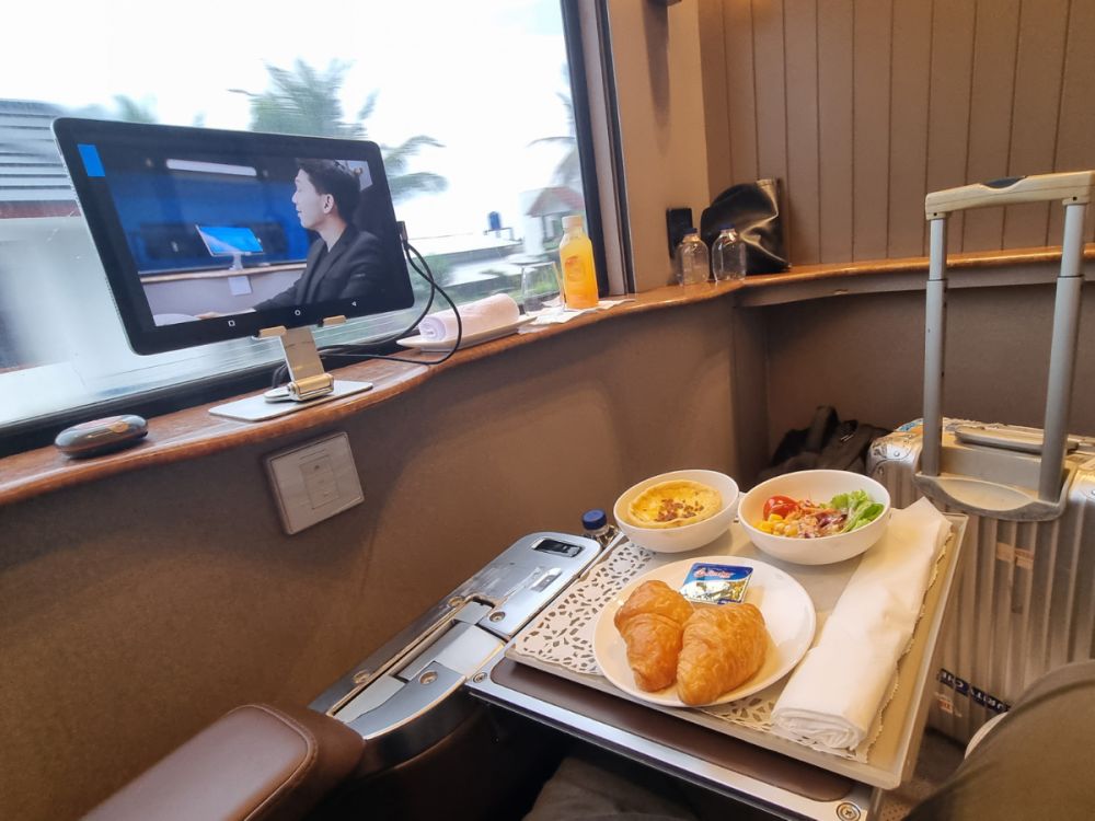 【豪華列車アルゴスメル片道利用】ジャカルタ発 1泊2日 ジョグジャカルタツアー 4