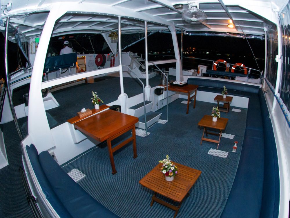 バリハイ　アリストキャット イブニングクルーズ 7