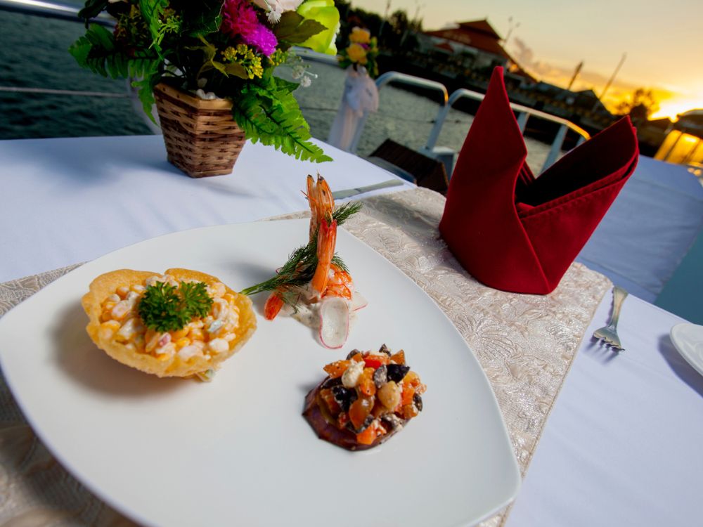 バリハイ　アリストキャット イブニングクルーズ 9