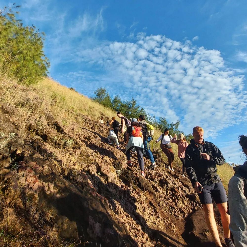 バトゥール山サンライズトレッキングツアー 5