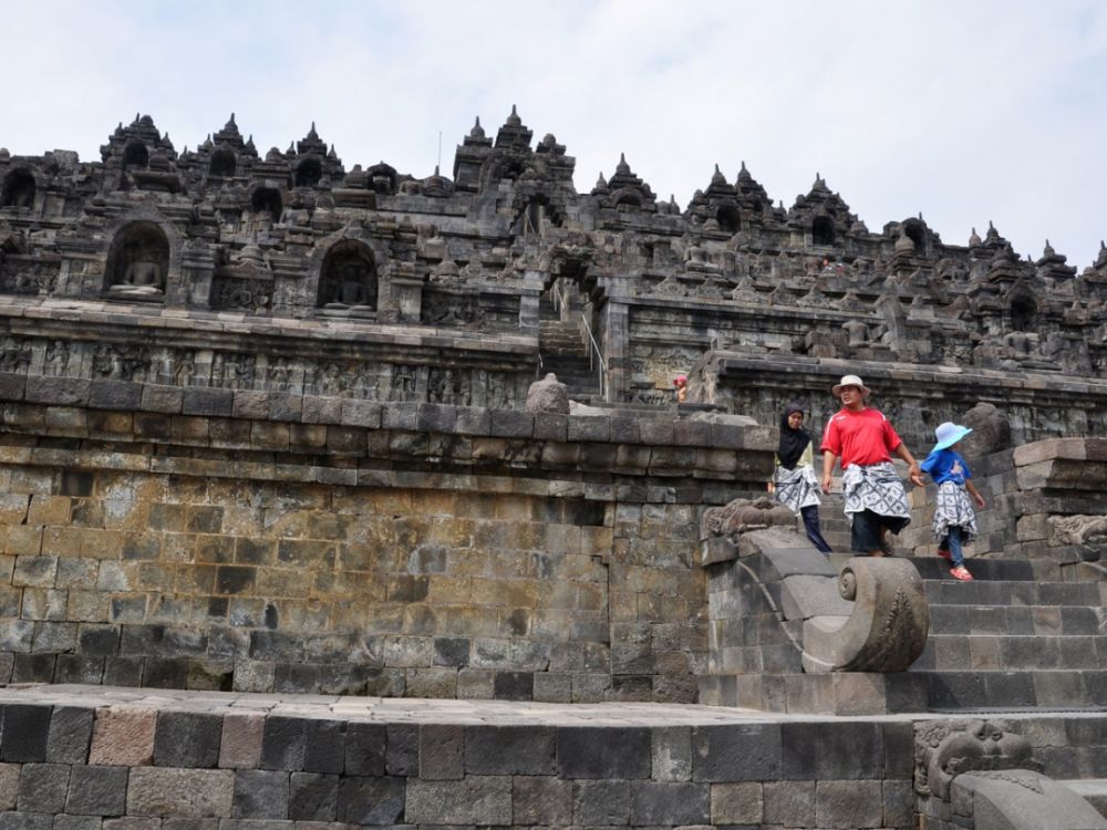 ジャカルタ発世界遺産を巡るジョグジャカルタ1日観光 2