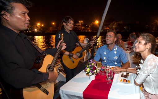 バリハイ　アリストキャット イブニングクルーズ 5