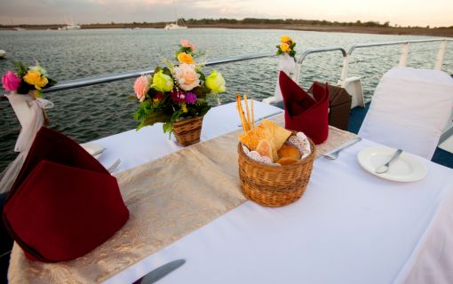 バリハイ　アリストキャット イブニングクルーズ 8