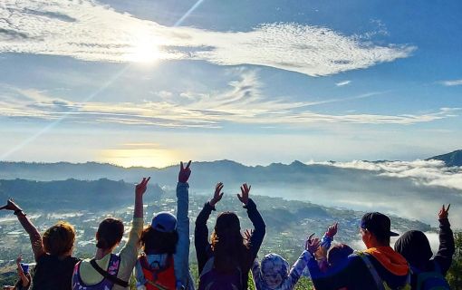 バトゥール山サンライズトレッキングツアー 8