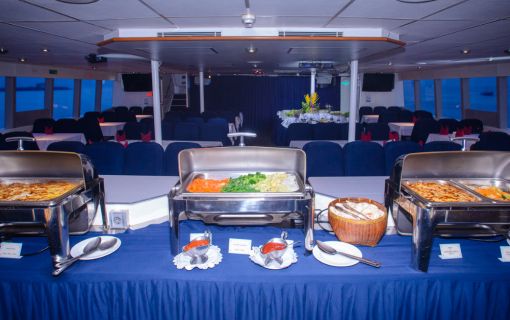 バリハイサンセットディナークルーズ 8