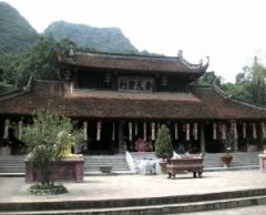 【ハノイ発】ベトナム仏教の聖域を訪ねて 香寺(フォーン寺)参拝の旅 2