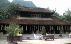 【ハノイ発】ベトナム仏教の聖域を訪ねて 香寺(フォーン寺)参拝の旅 2