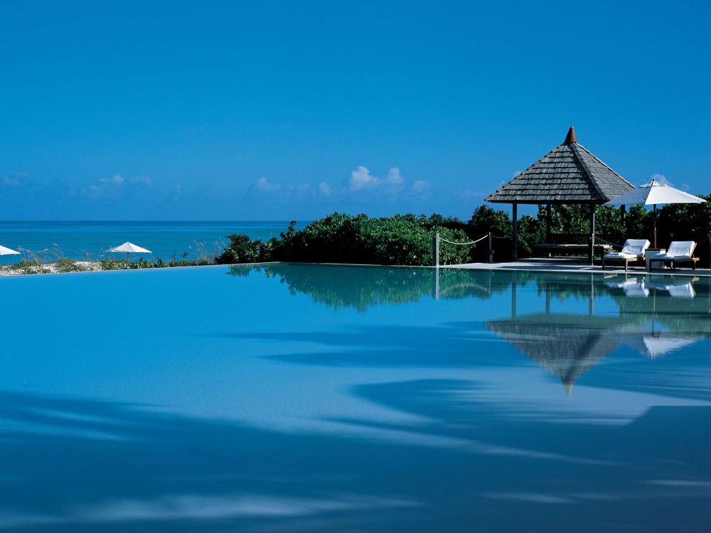 ポイント ヤム バイ コモ