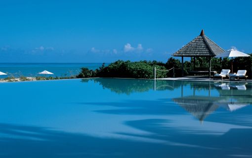 ポイント ヤム バイ コモ