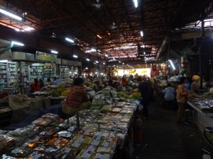 シェムリアップ市内半日観光 オールドマーケットとアンコールスーパー(午前・午後発) 2