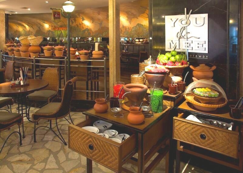 ユー＆ミー＠グランド・ハイアット・エラワン・バンコク（タイ料理，ランチビュッフェ） 1