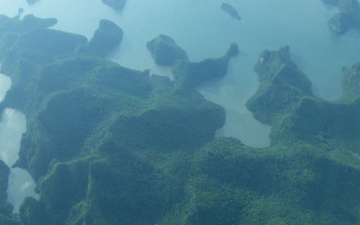 【全部のせ!! 超デラックスプラン】世界遺産ハロン湾日帰り観光 往復高速利用! D CAR利用、昼食アップグレード、セスナ遊覧飛行込み