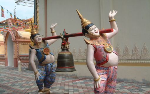 持ち上げることができたら願いが叶う?!　リフティング仏陀と開運ランチ＜午前発半日観光＞ 4