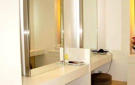 コーセー･ビューティーセンター・伊勢丹店