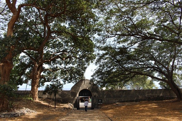 マウバラ要塞跡入口