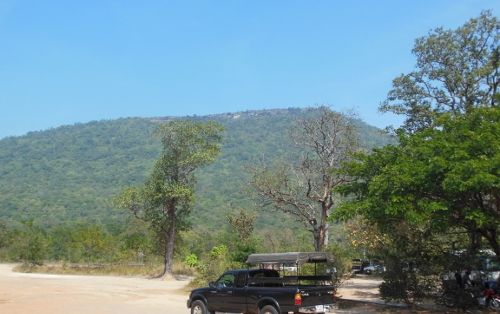 絶景世界遺産! プレア・ヴィヒア寺院1日観光(4WD乗り換え費用・お弁当付き) 2