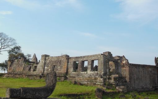 絶景世界遺産! プレア・ヴィヒア寺院1日観光(4WD乗り換え費用・お弁当付き) 6