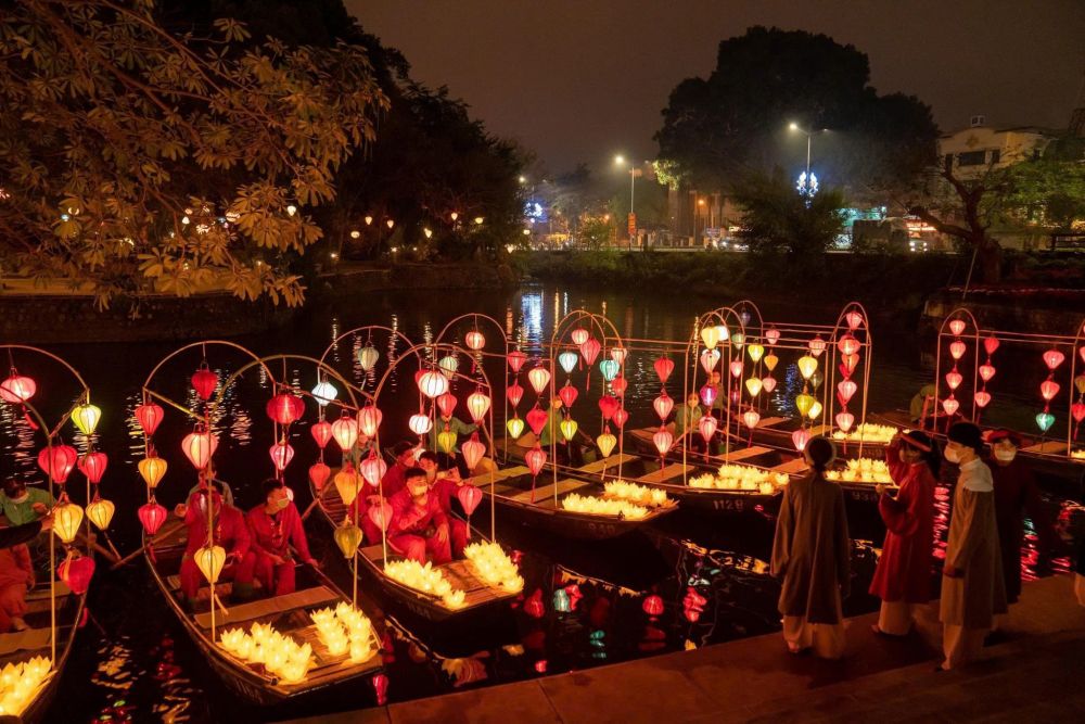 【大阪EXPOバウチャー専用ツアー】ペア宿泊券で自然あふれるニンビン省へ・ホアルーホテル泊 7