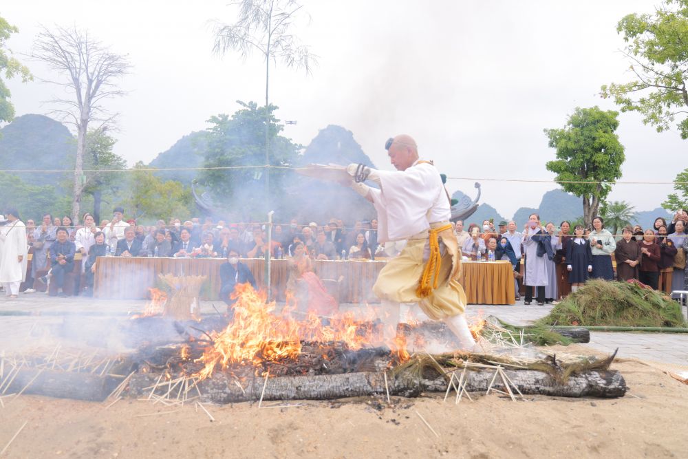 Tam Chuc　越日仏教文化交流特別ツアー 1