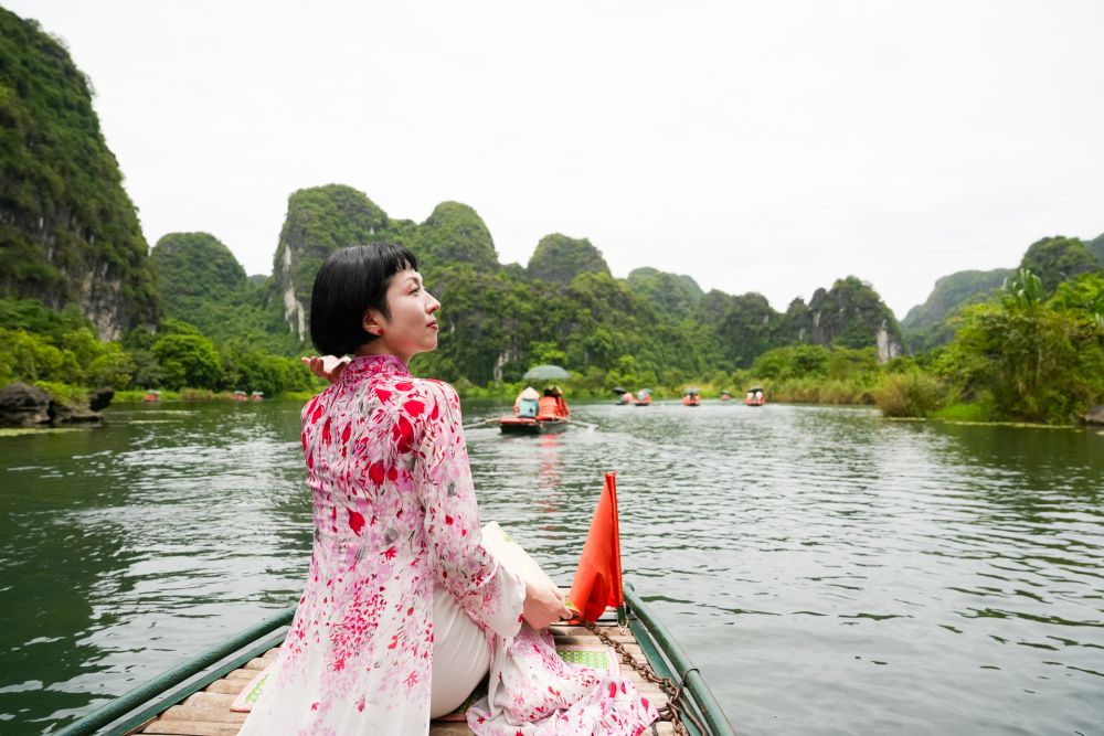 【ハノイ発】舟で巡るチャンアンと歴史薫る古都ホアルー 1