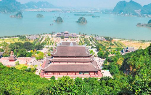 【ハノイ発】国内最大級の寺院と旧市街散策　タムチュック＆ホアルー 6