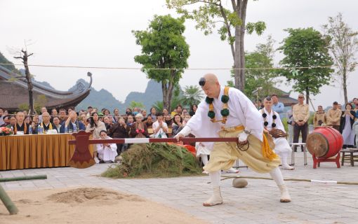 11/15（土） 在住者向け日帰りプラン　散華法要＆サムの歌