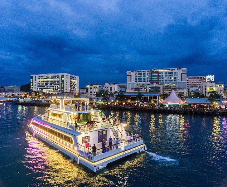 サンセットクルーズ