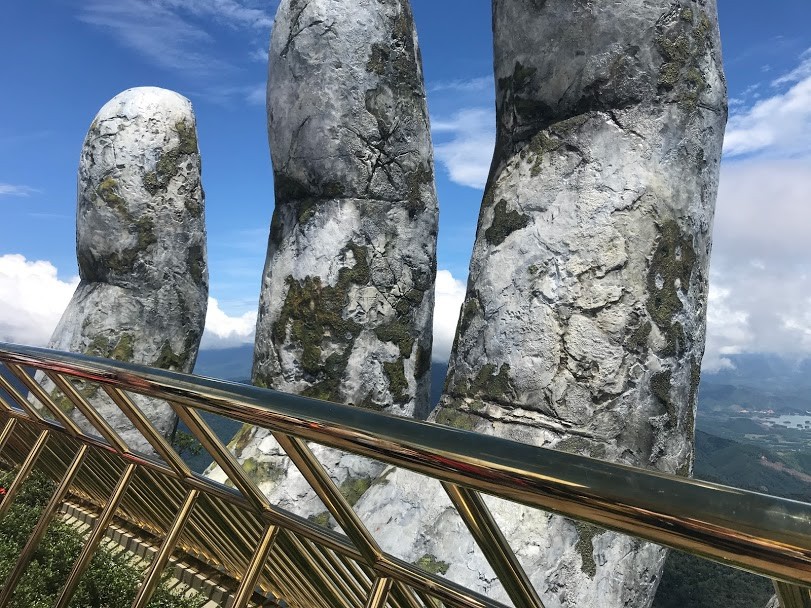 【ホイアン発】バーナーヒルズ観光  1