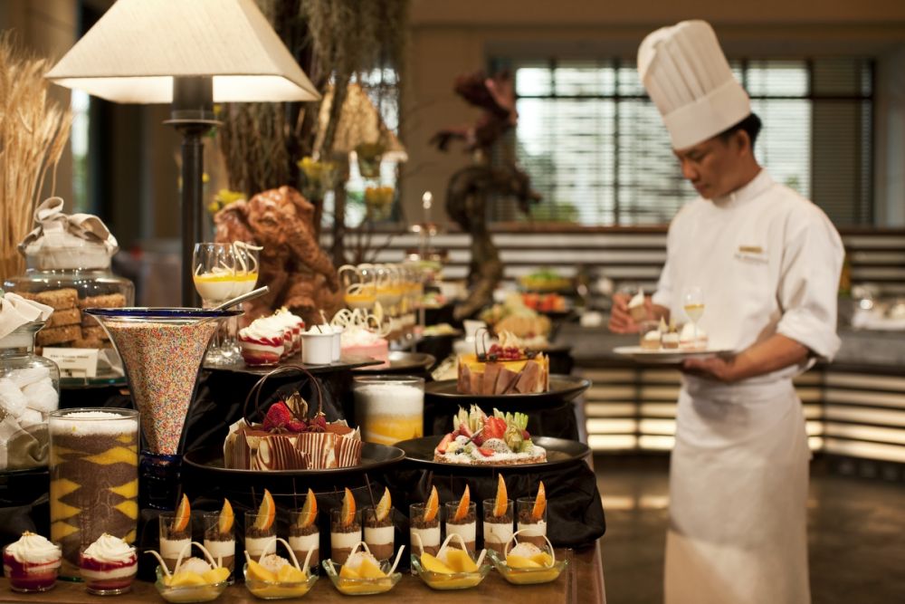 リバーカフェ＆テラス@ザ・ペニンシュラ・バンコク（インターナショナル・ビュッフェ料理, バンコク） 2