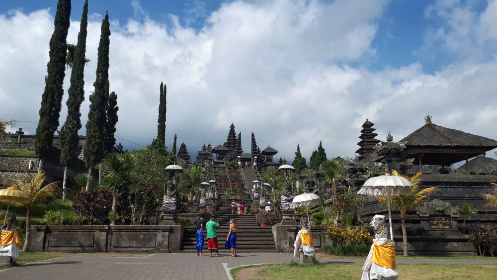 ブサキ寺院インスタ映えツアー 2