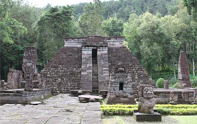 バリ島発 2泊3日ジョグジャカルタ 世界遺産 ソロ秘境遺跡 インドネシア バリ島 現地ツアー バリ島発 2泊3日ジョグジャカルタ 世界遺産 ソロ秘境遺跡 インドネシア バリ島 現地ツアー
