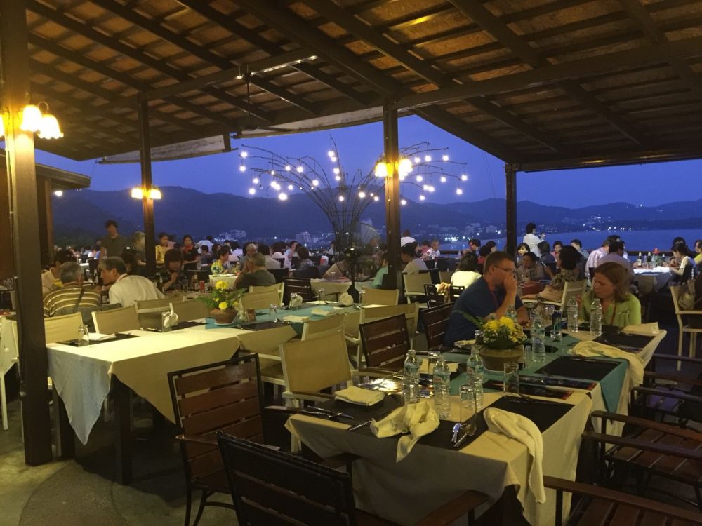 シーフードレストラン