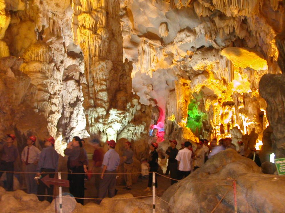 【ハノイ発】いいとこ取り!バッチャン陶器村&世界遺産ハロン湾 (往復高速利用) 2