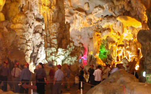 【ハノイ発】いいとこ取り!バッチャン陶器村&世界遺産ハロン湾 (往復高速利用) 2