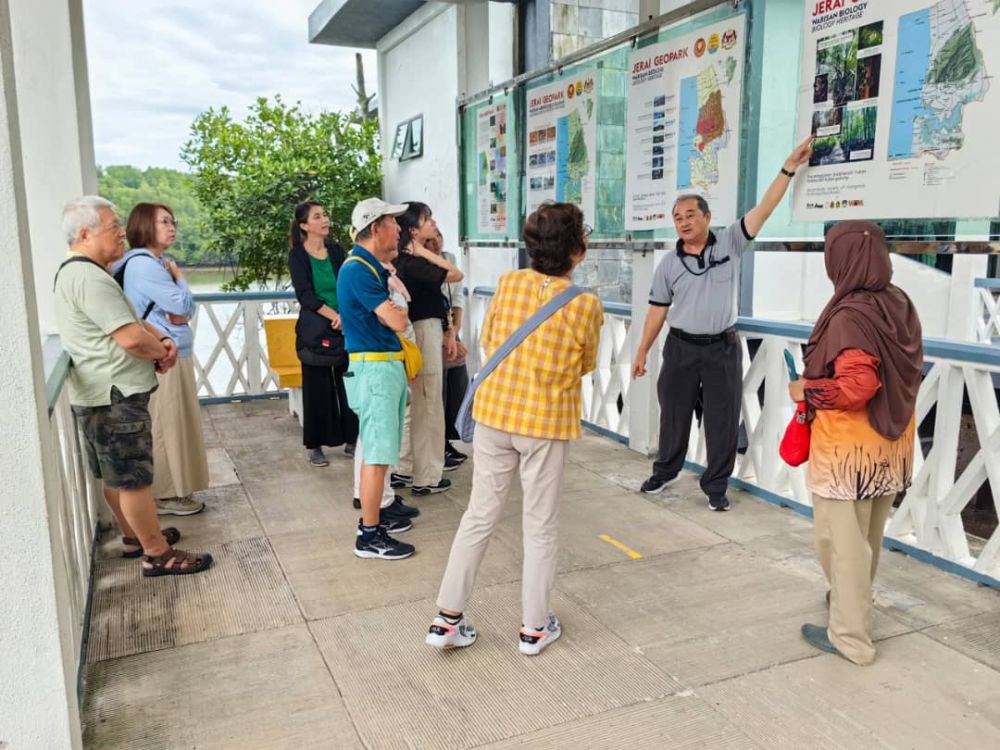 日本語観光ガイドチャーター＜4時間・8時間＞ （市内エリア） 1