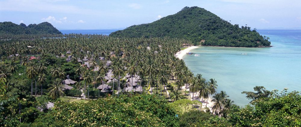 Phi Phi Island Village 