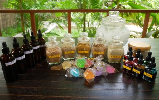 ハーブ製品の作成とお祈り体験 4