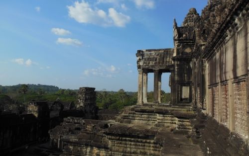 アンコールワット&アンコールトム1日観光(バケン山夕日、 昼食付き) 9