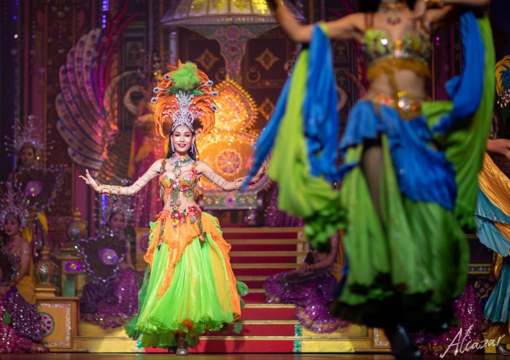 パタヤ：アルカザール (ニューハーフショー) 1