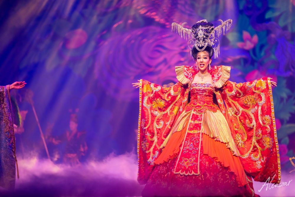 パタヤ：アルカザール (ニューハーフショー) 5