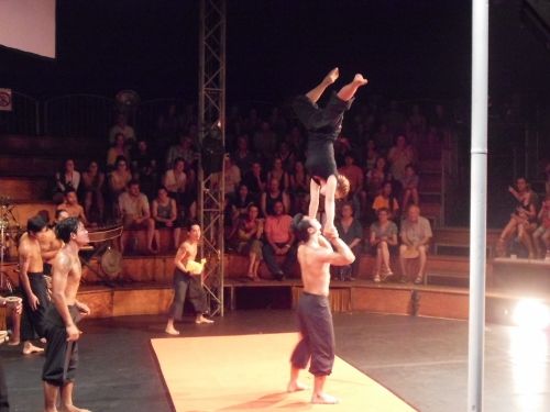 カンボジアサーカス・ファー 1