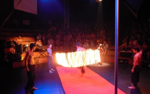 カンボジアサーカス・ファー 2