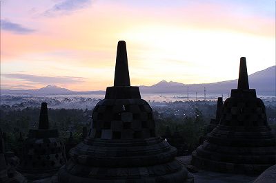 【バリ島発・往復航空券込み】1泊2日ボロブドゥール遺跡サンライズツアー 3