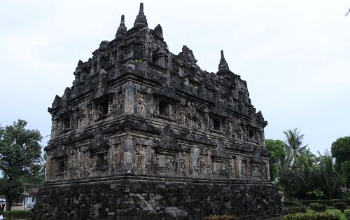 【バリ島発・往復航空券込み】1泊2日ボロブドゥール遺跡サンライズツアー 9